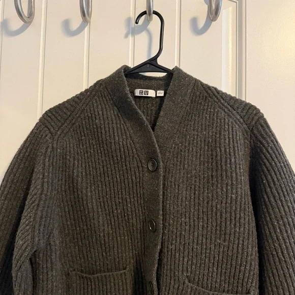Uniqlo Women’s Grey Ribbed Wool Cropped Cardigan - Picture 5 of 7
